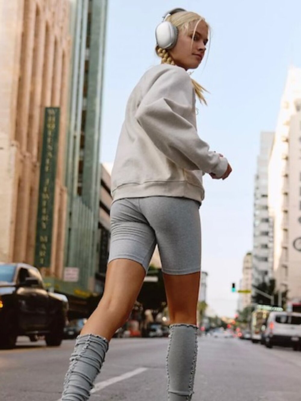 NWT Free People Movement For The Win Pullover - Picture 4 of 16
